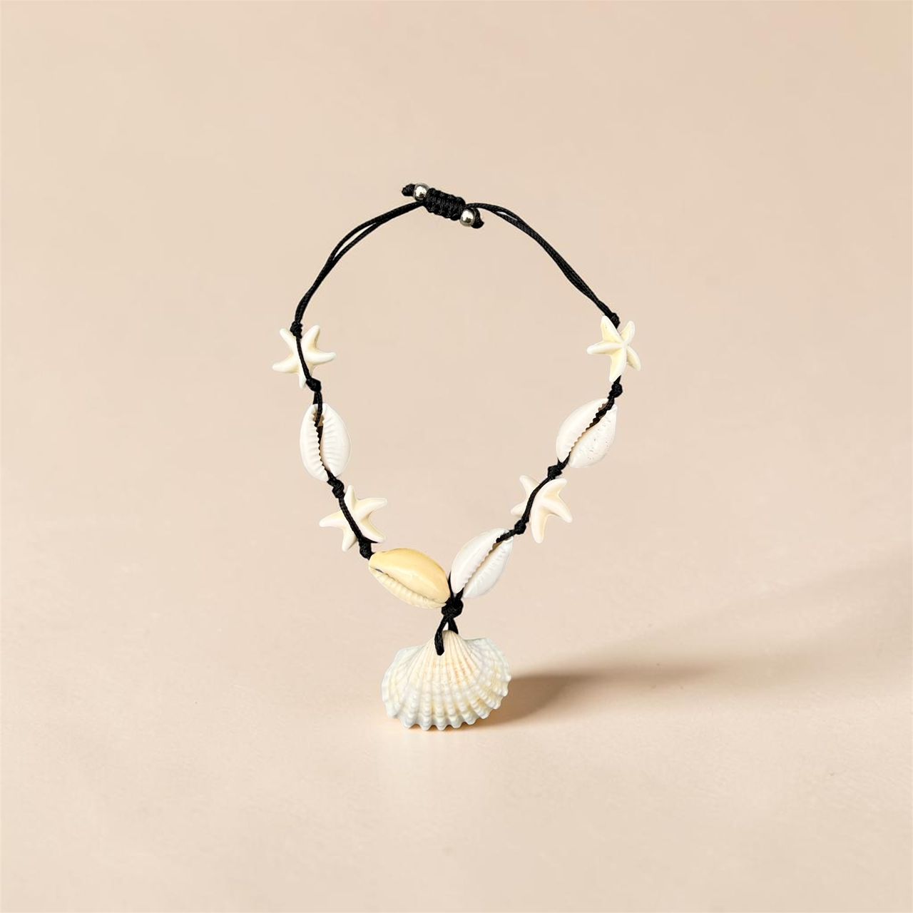 Collier "Summer Vibes" en coquillages naturels قلادة الصيف الكلاسيكية بأصداف الكوري الطبيعية